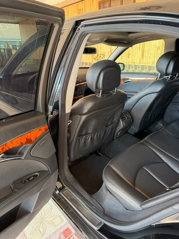 2005 Mercedes E 280, 3.0L, 310000km - Image 11