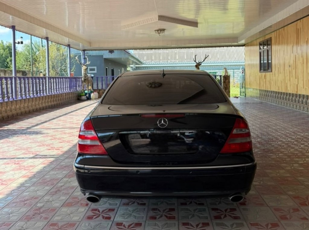 2005 Mercedes E 280, 3.0L, 310000km - Image 7
