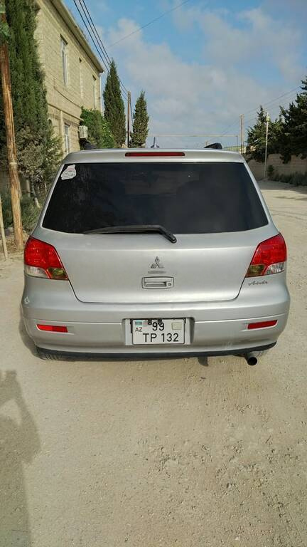 2001 Mitsubishi Airtrek, 2.0L, 307282km - Image 4