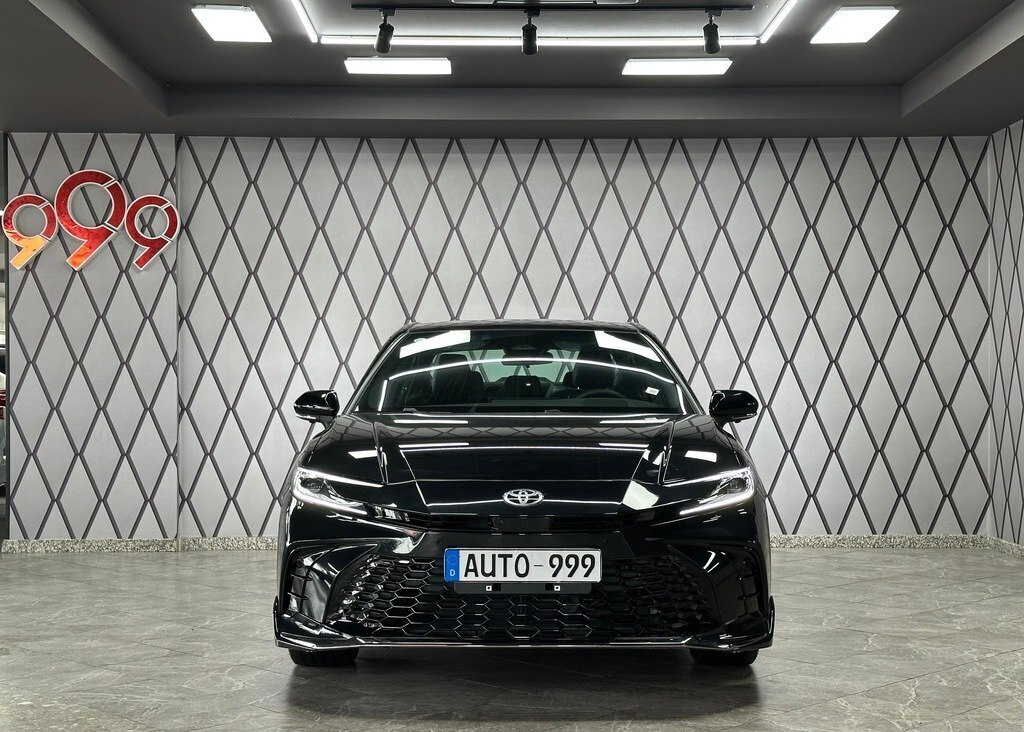 2026 Toyota Camry, 2.0L, 0km - Image 1