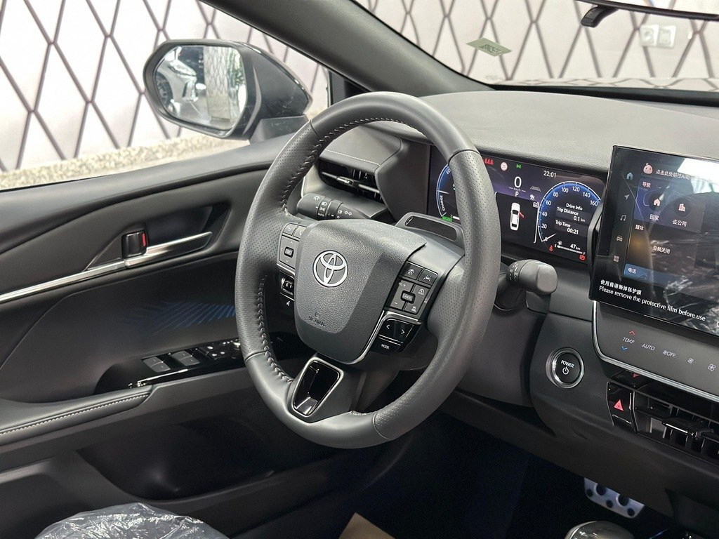 2026 Toyota Camry, 2.0L, 0km - Image 11
