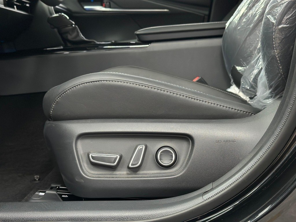 2026 Toyota Camry, 2.0L, 0km - Image 16