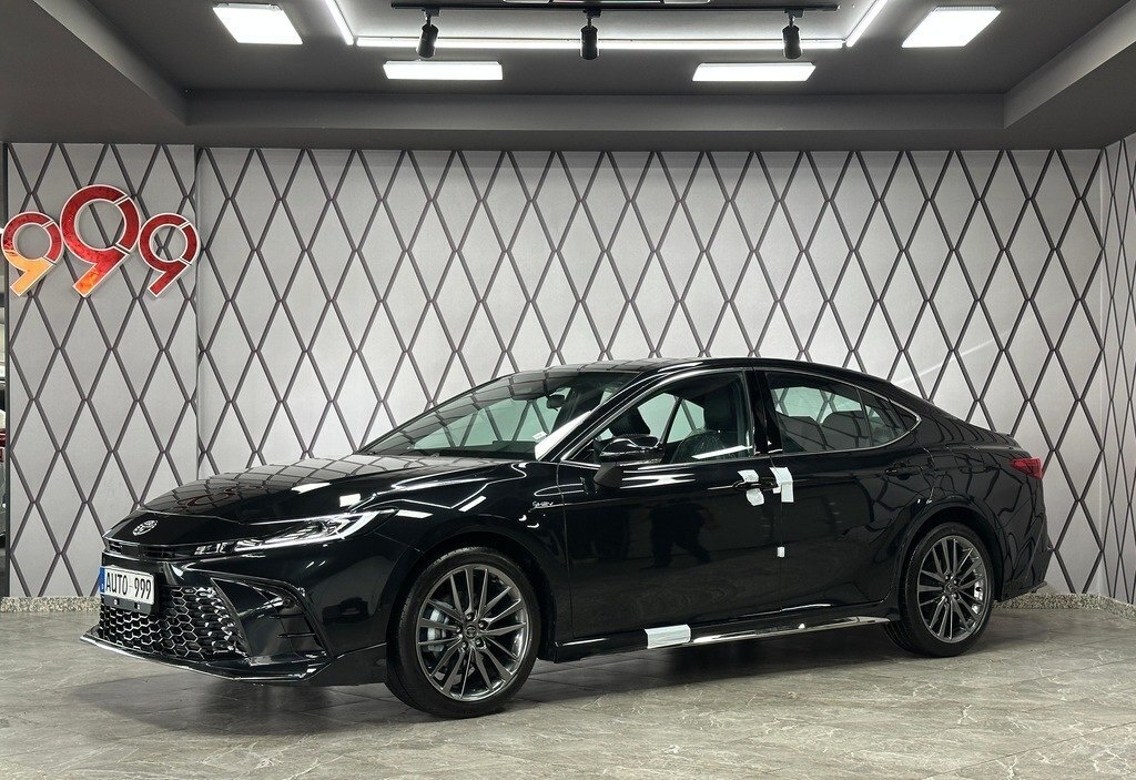 2026 Toyota Camry, 2.0L, 0km - Image 3