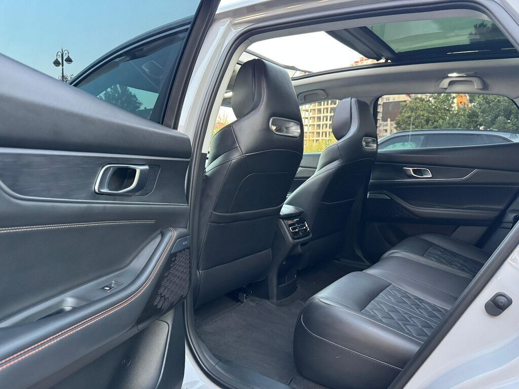 2022 Changan Uni-K, 2.0L, 58000km - Image 25