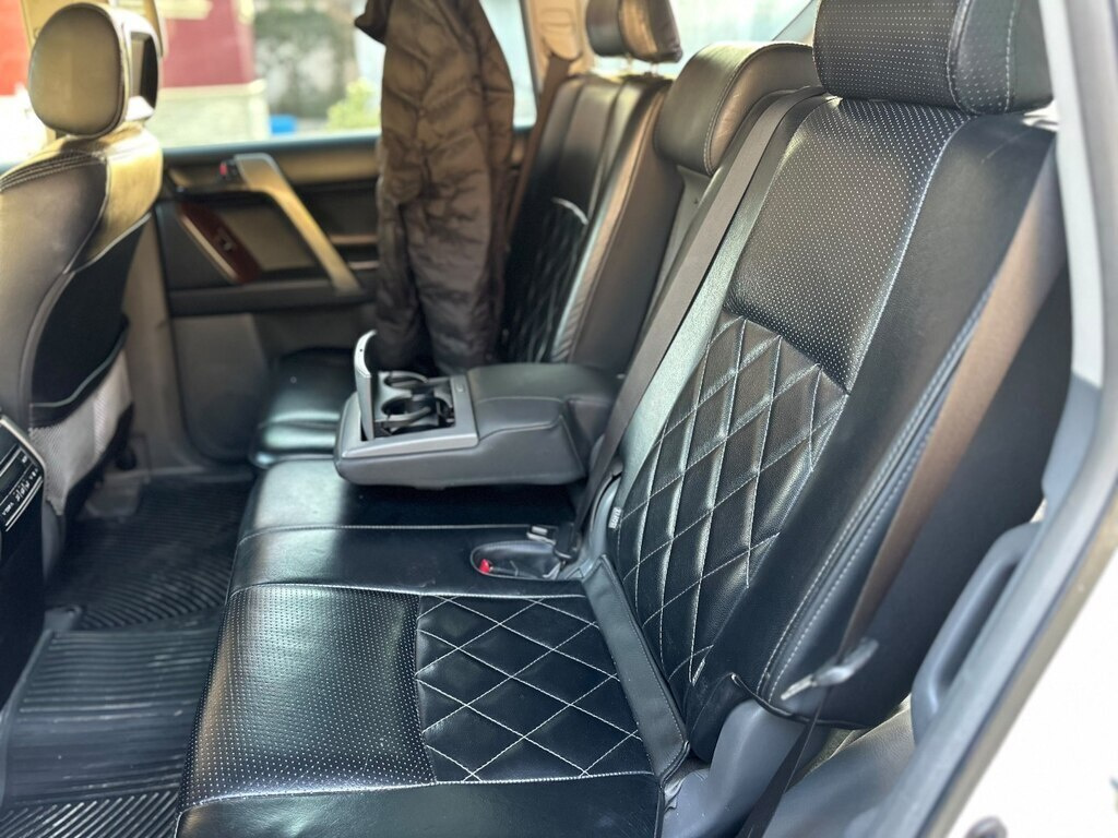 2012 Toyota Land Cruiser Prado, 2.7L, 263000km - Image 16
