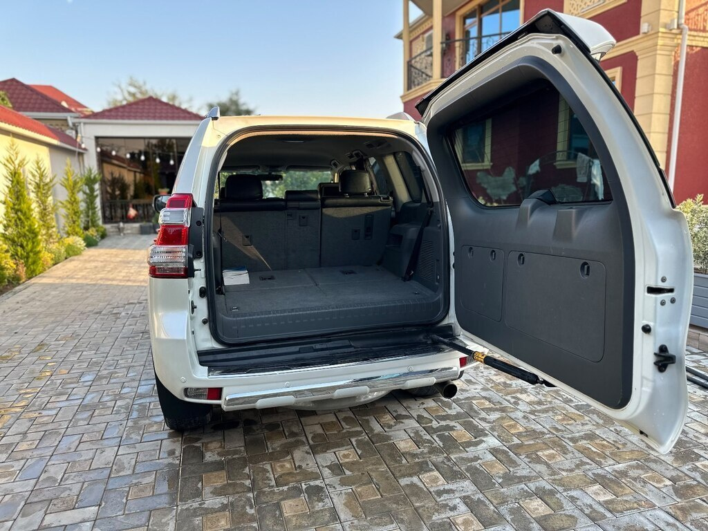 2012 Toyota Land Cruiser Prado, 2.7L, 263000km - Image 20