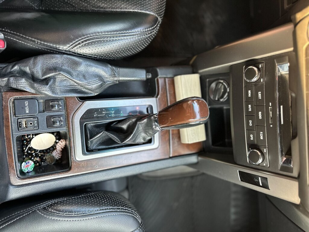 2012 Toyota Land Cruiser Prado, 2.7L, 263000km - Image 10