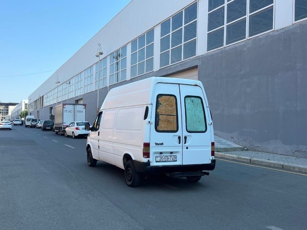 2000 Ford Transit, 2.5L, 550000km - Image 4