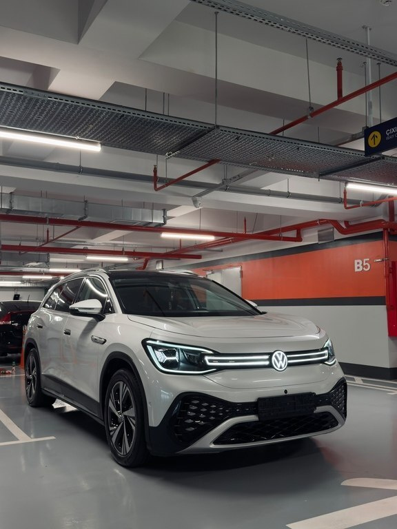 2022 Volkswagen ID.6 Crozz, 0.0L, 28000km - Image 2