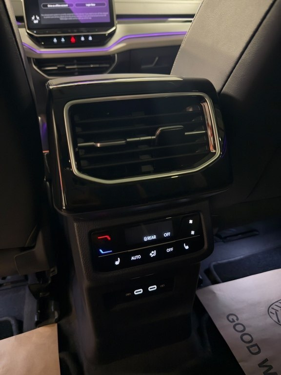 2022 Volkswagen ID.6 Crozz, 0.0L, 28000km - Image 11