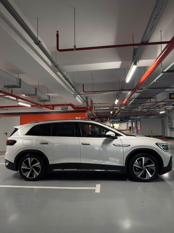 2022 Volkswagen ID.6 Crozz, 0.0L, 28000km - Image 4