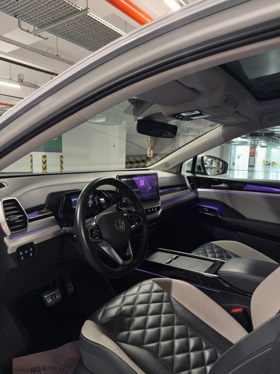 2022 Volkswagen ID.6 Crozz, 0.0L, 28000km - Image 10