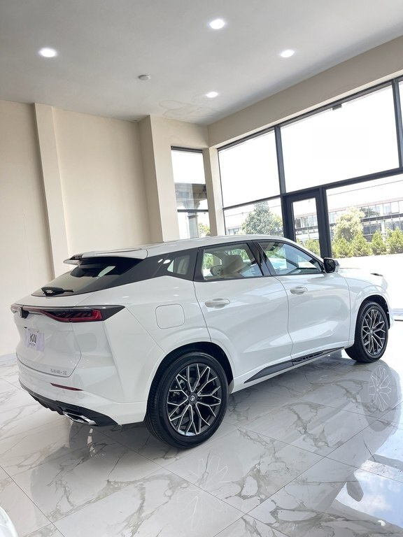 2025 Changan Uni-Z, 1.5L, 0km - Image 5