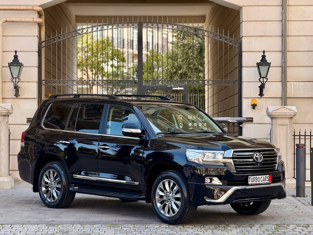 2019 Toyota Land Cruiser, 4.0L, 92000km - Image 20