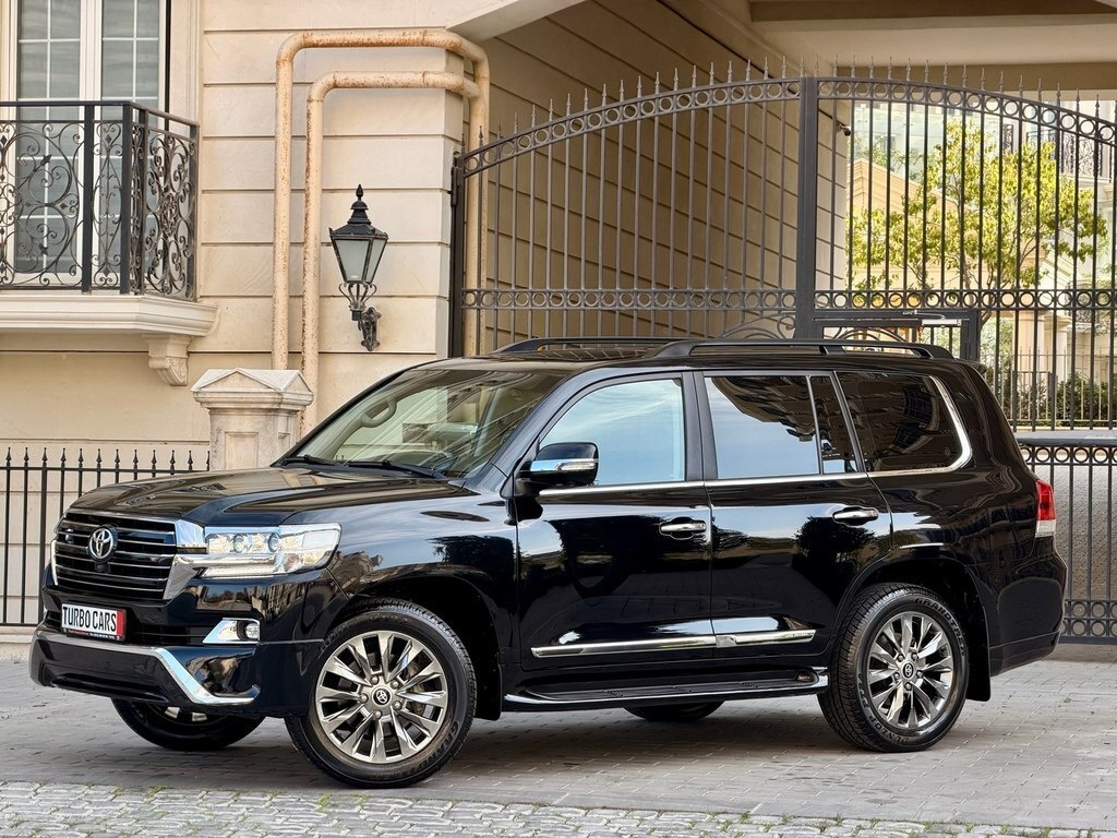 2019 Toyota Land Cruiser, 4.0L, 92000km - Image 26