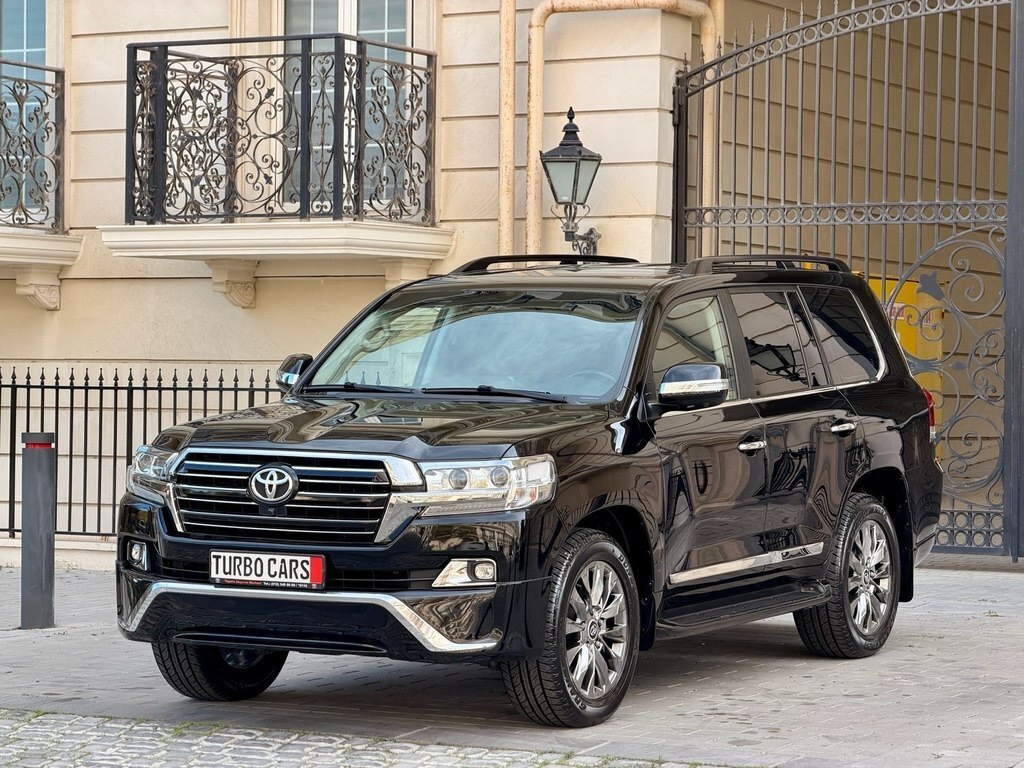 2019 Toyota Land Cruiser, 4.0L, 92000km - Image 29