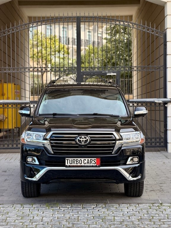2019 Toyota Land Cruiser, 4.0L, 92000km - Image 30