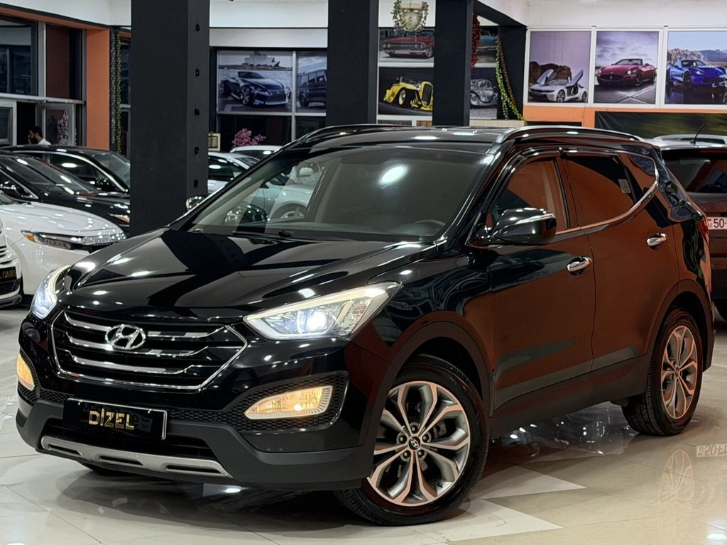 2014 Hyundai Santa Fe, 2.0L, 234000km - Image 2