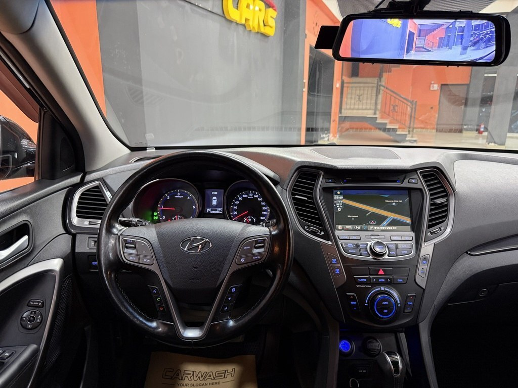 2014 Hyundai Santa Fe, 2.0L, 234000km - Image 17