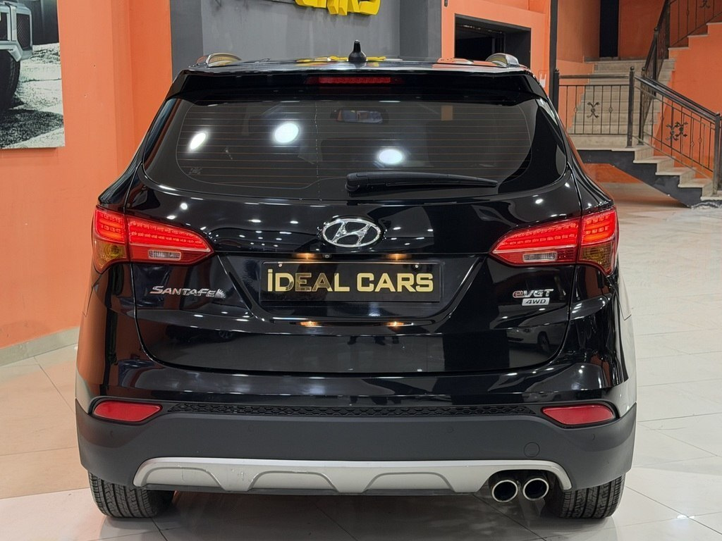 2014 Hyundai Santa Fe, 2.0L, 234000km - Image 6