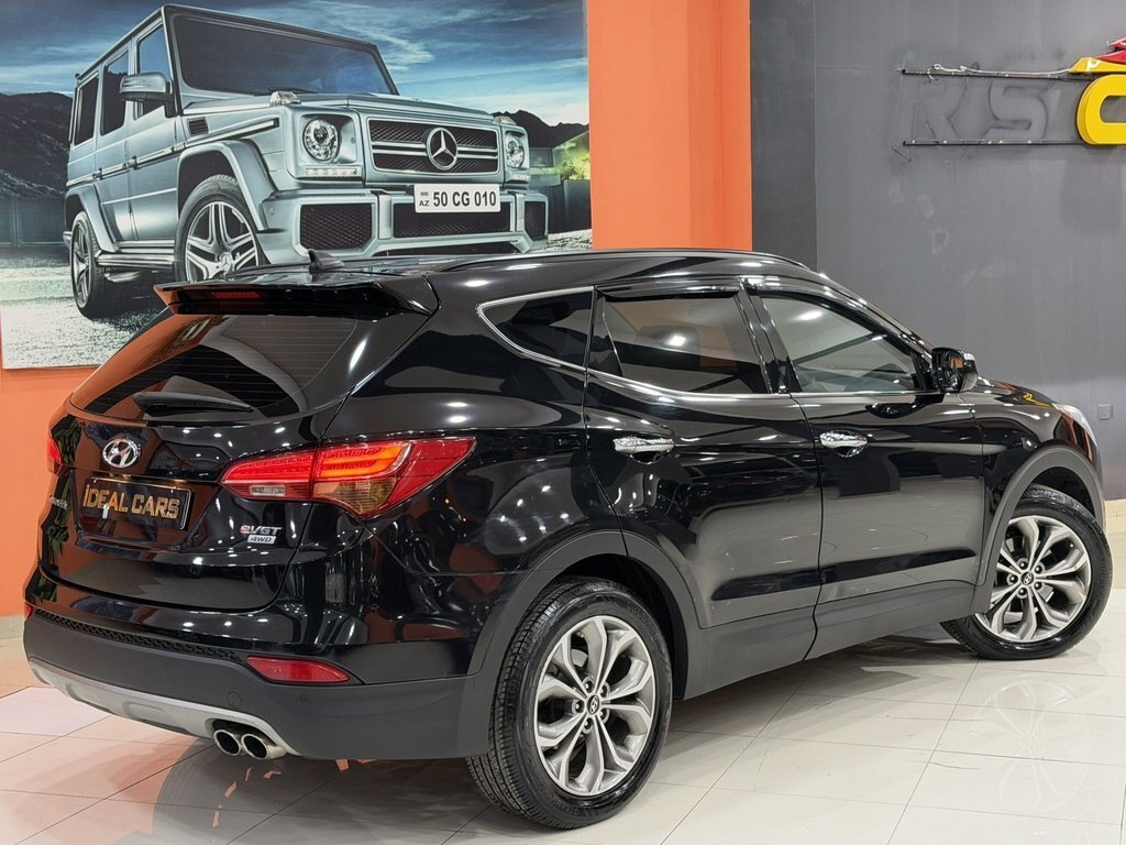 2014 Hyundai Santa Fe, 2.0L, 234000km - Image 7