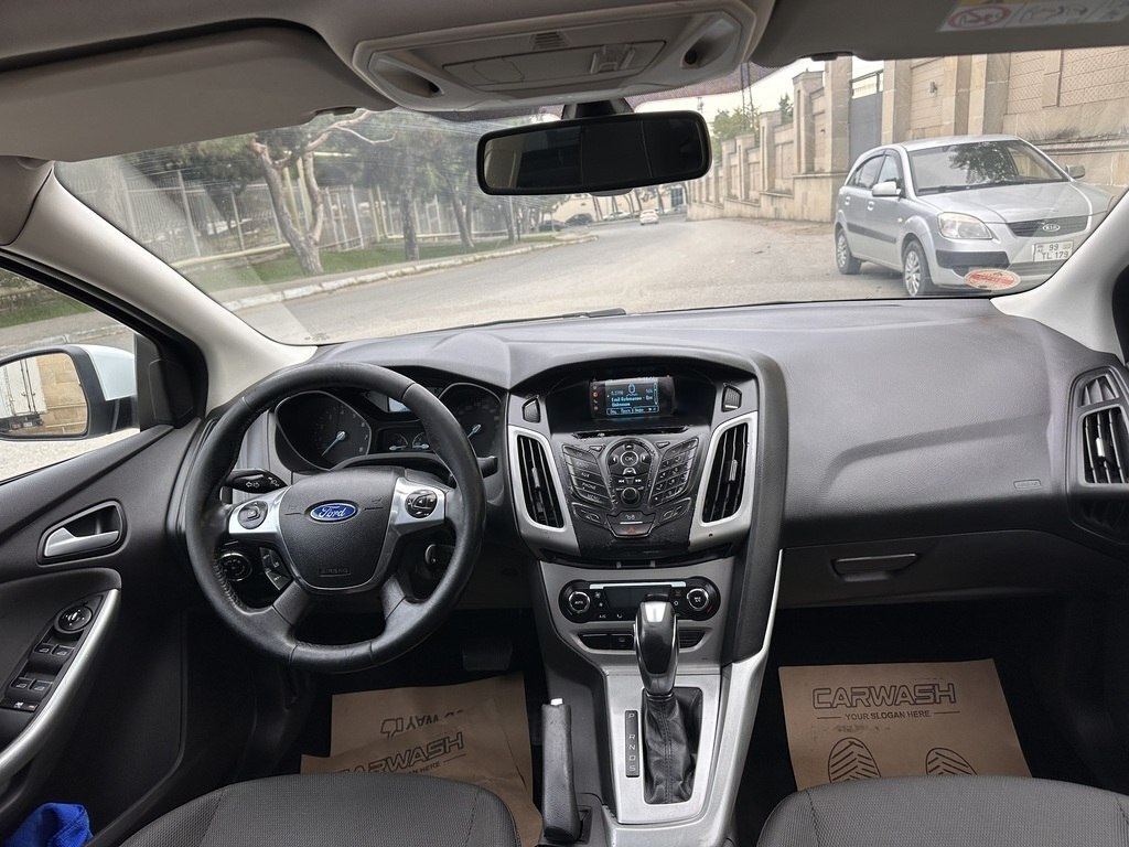 2014 Ford Focus, 1.6L, 240000km - Image 6