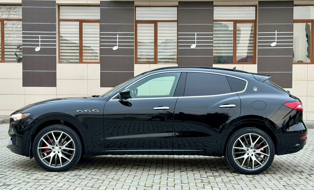 2017 Maserati Levante, 3.0L, 98000km - Image 20
