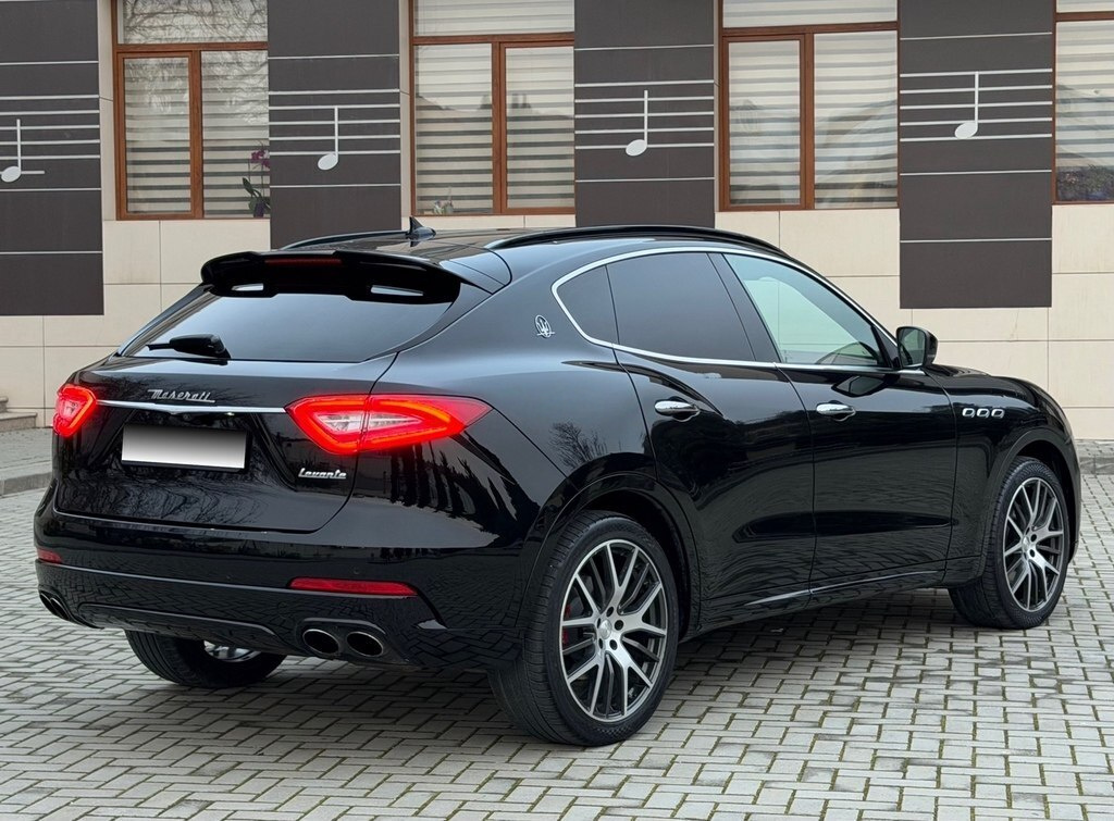 2017 Maserati Levante, 3.0L, 98000km - Image 5