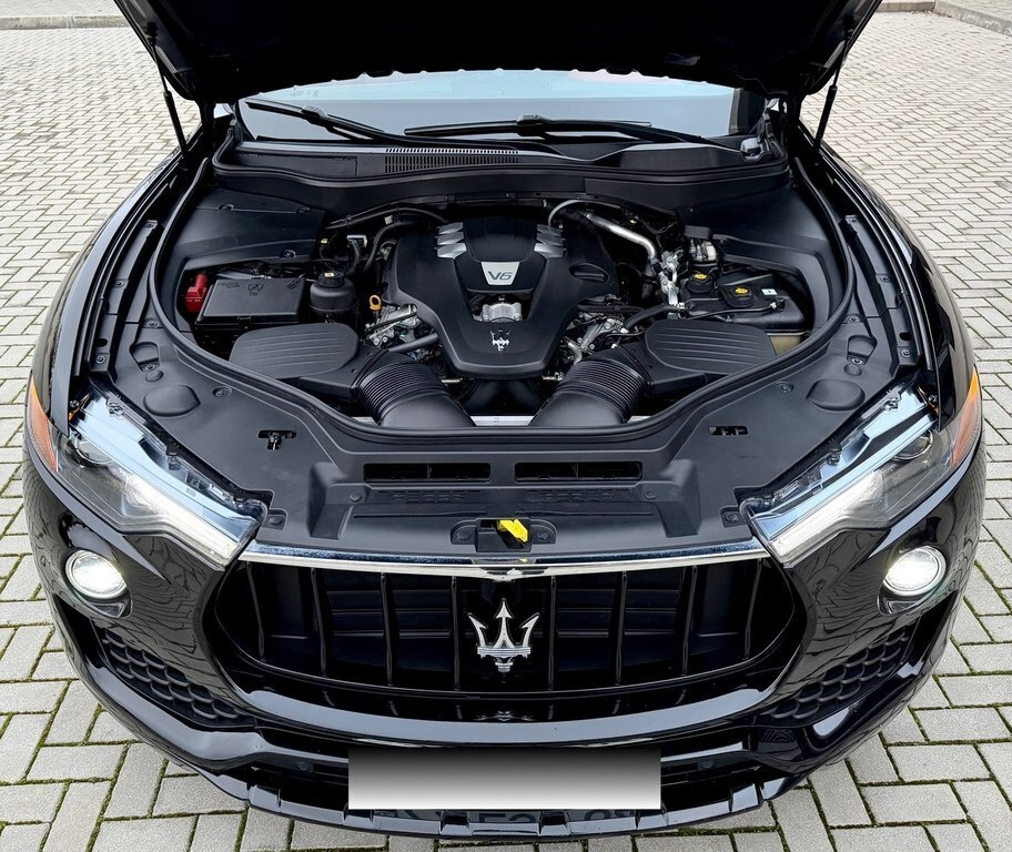 2017 Maserati Levante, 3.0L, 98000km - Image 7