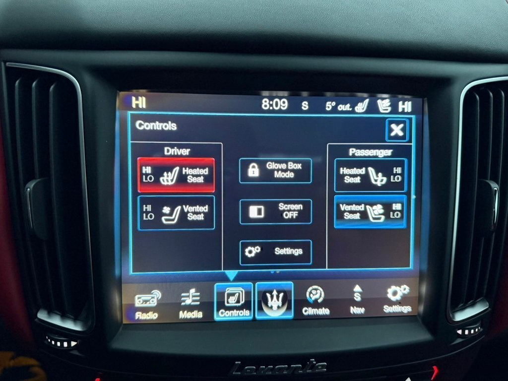 2017 Maserati Levante, 3.0L, 98000km - Image 9