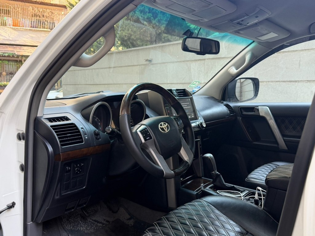 2010 Toyota Land Cruiser Prado, 2.7L, 195000km - Image 8