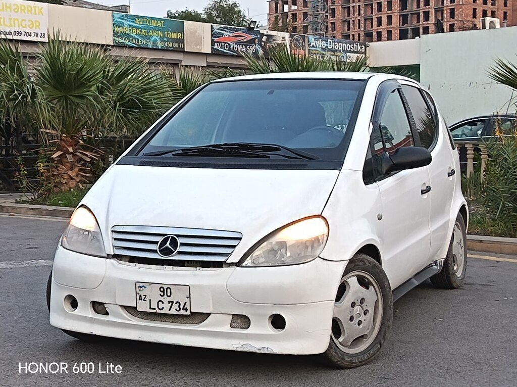 2001 Mercedes A 160, 1.6L, 331000km - Image 1