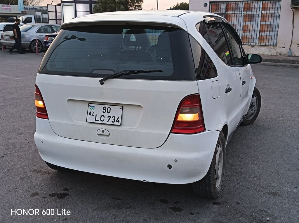 2001 Mercedes A 160, 1.6L, 331000km - Image 6