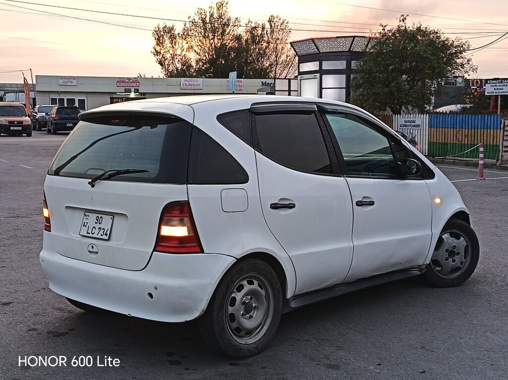 2001 Mercedes A 160, 1.6L, 331000km - Image 8