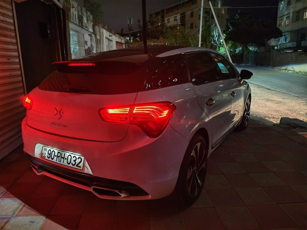 2013 Citroen DS5, 1.6L, 105000km - Image 12