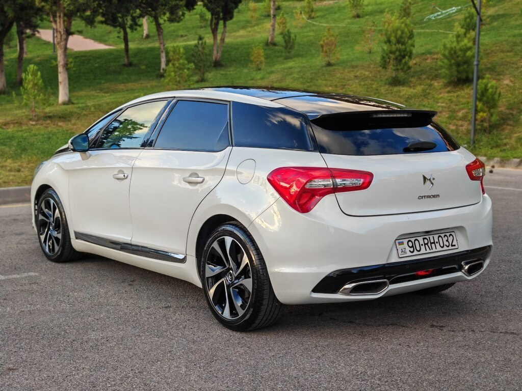 2013 Citroen DS5, 1.6L, 105000km - Image 5