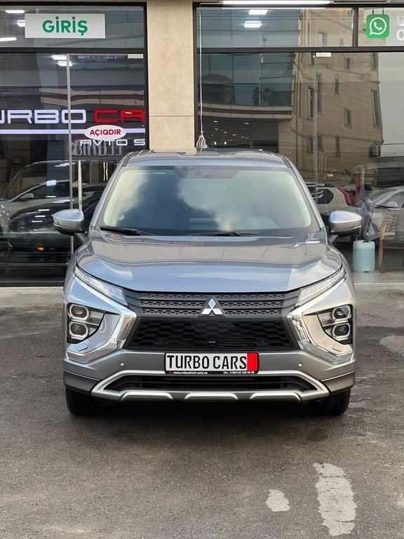 2023 Mitsubishi Eclipse Cross, 2.0L, 1723km - Image 1