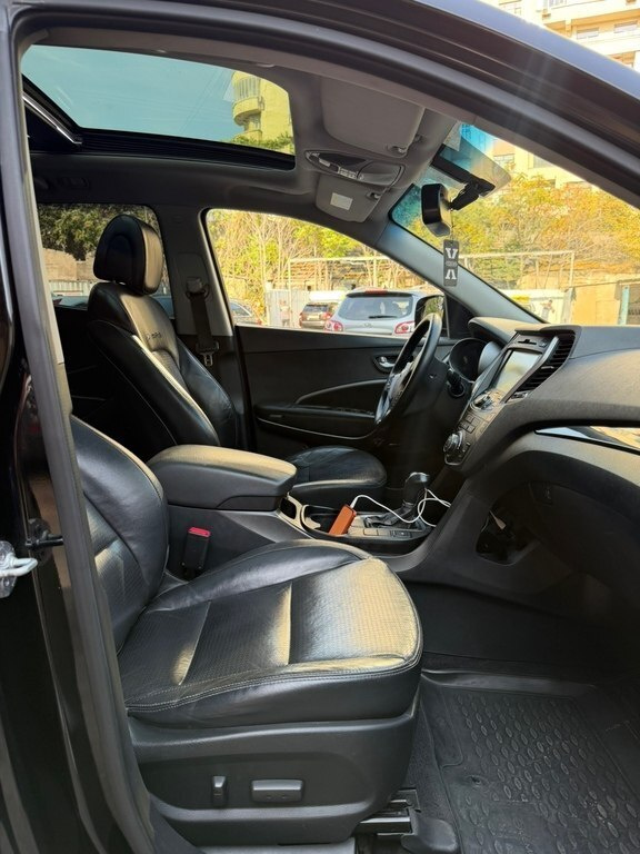 2012 Hyundai Santa Fe, 2.0L, 210000km - Image 15