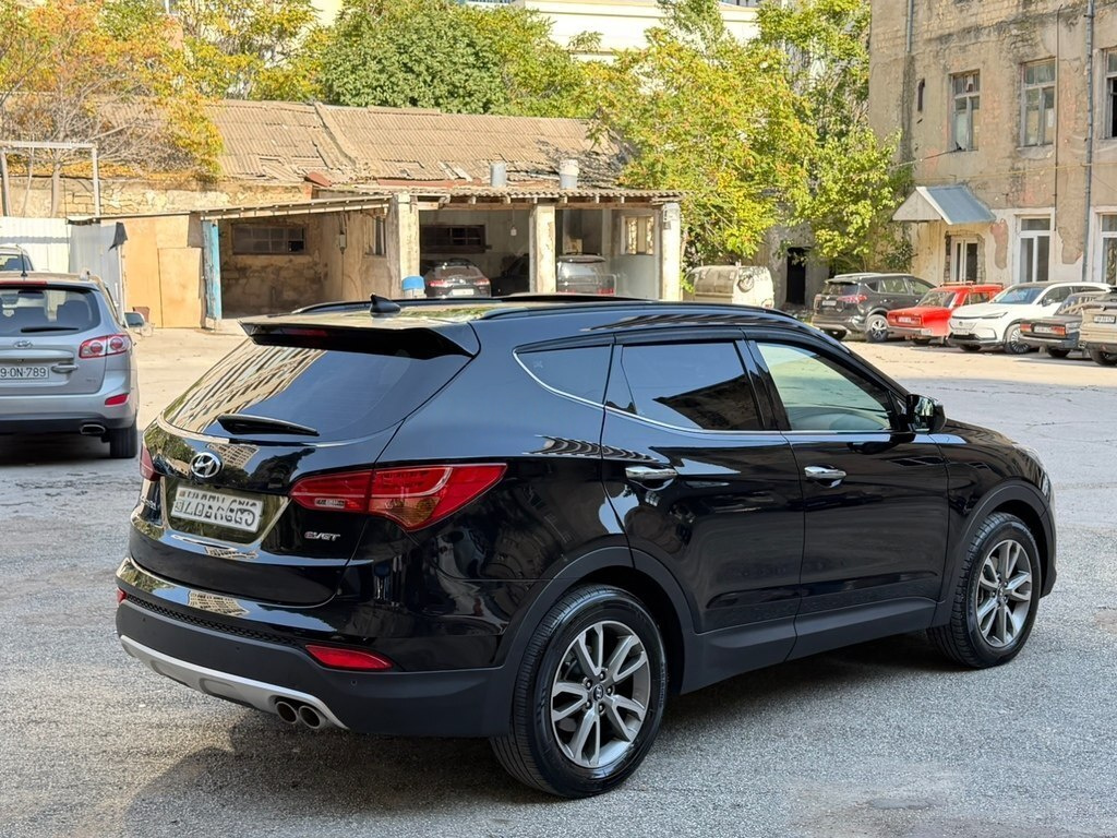 2012 Hyundai Santa Fe, 2.0L, 210000km - Image 6