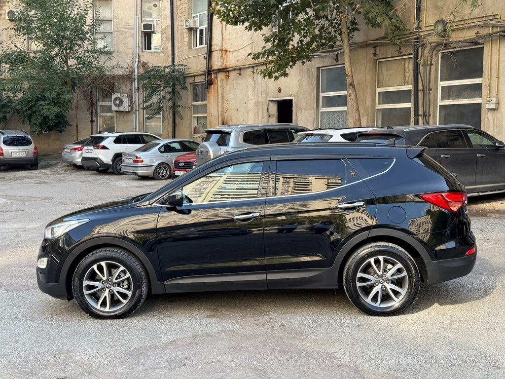 2012 Hyundai Santa Fe, 2.0L, 210000km - Image 10
