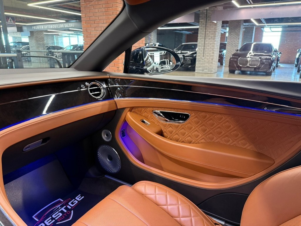 2019 Bentley Continental GT, 6.0L, 43000km - Image 21