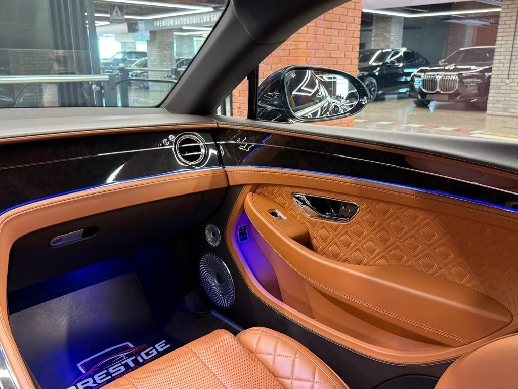 2019 Bentley Continental GT, 6.0L, 43000km - Image 28