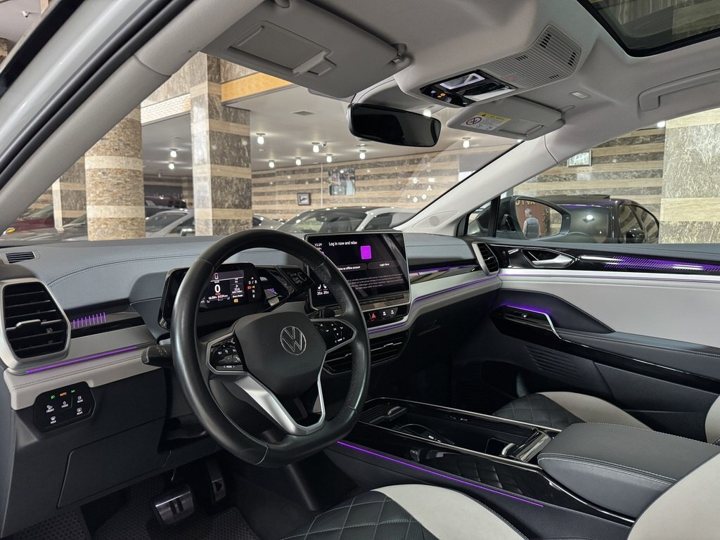 2022 Volkswagen ID.6 Crozz, 0.0L, 33000km - Image 11