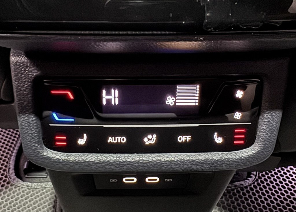 2022 Volkswagen ID.6 Crozz, 0.0L, 33000km - Image 13