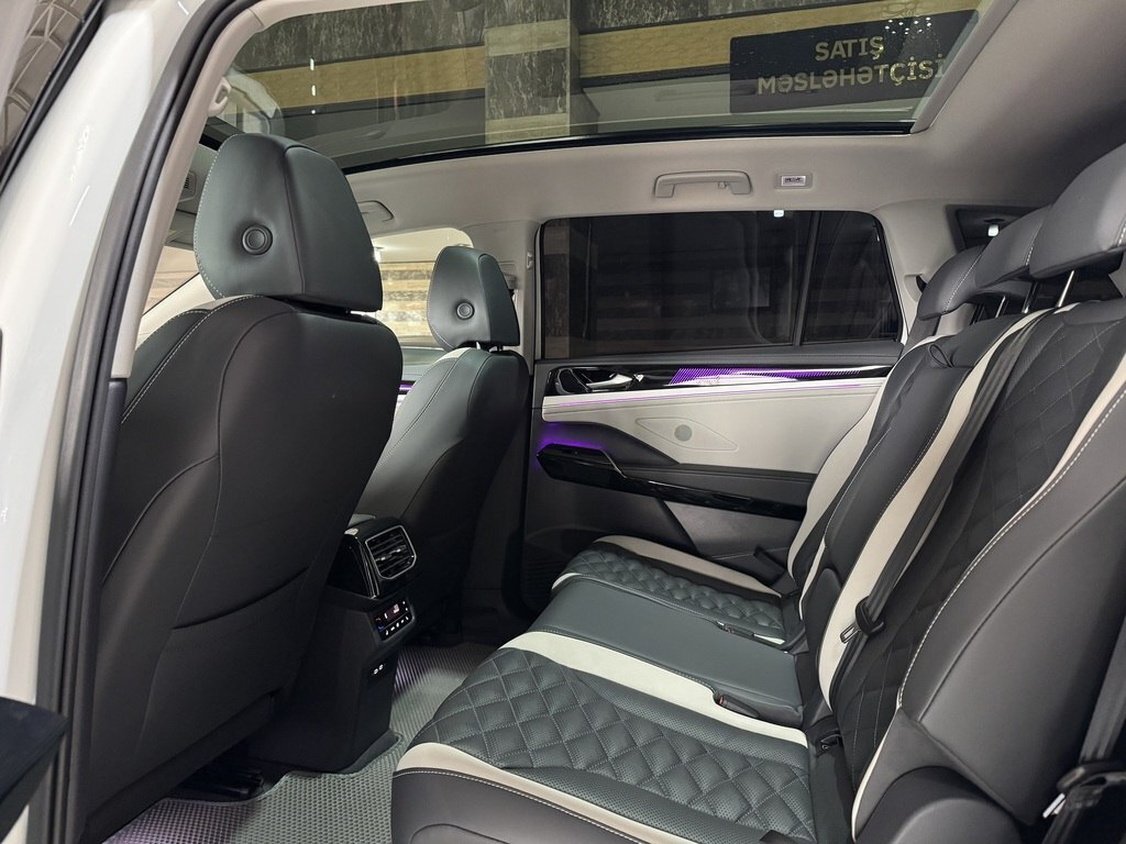 2022 Volkswagen ID.6 Crozz, 0.0L, 33000km - Image 14
