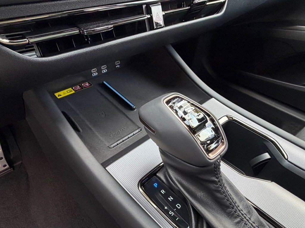 2026 Toyota Camry, 2.0L, 0km - Image 11