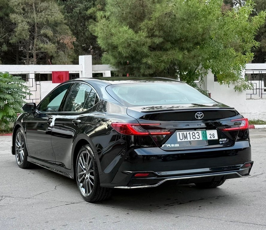 2026 Toyota Camry, 2.0L, 0km - Image 4