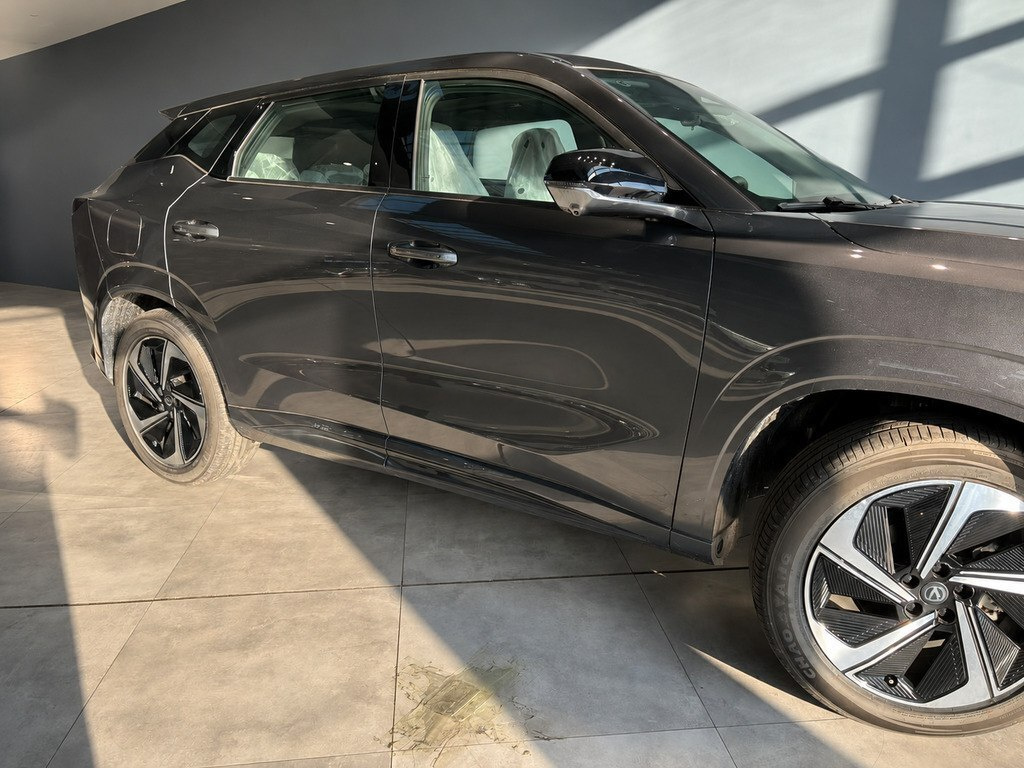 2026 Changan Uni-Z, 1.5L, 0km - Image 3