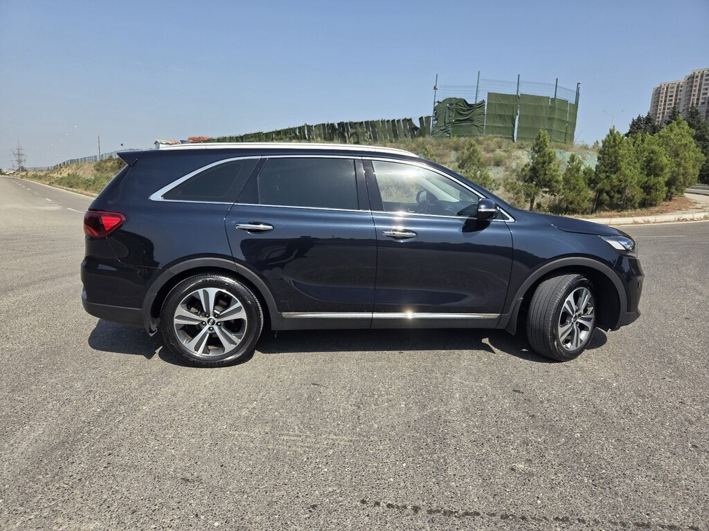 2019 Kia Sorento, 2.0L, 319000km - Image 3