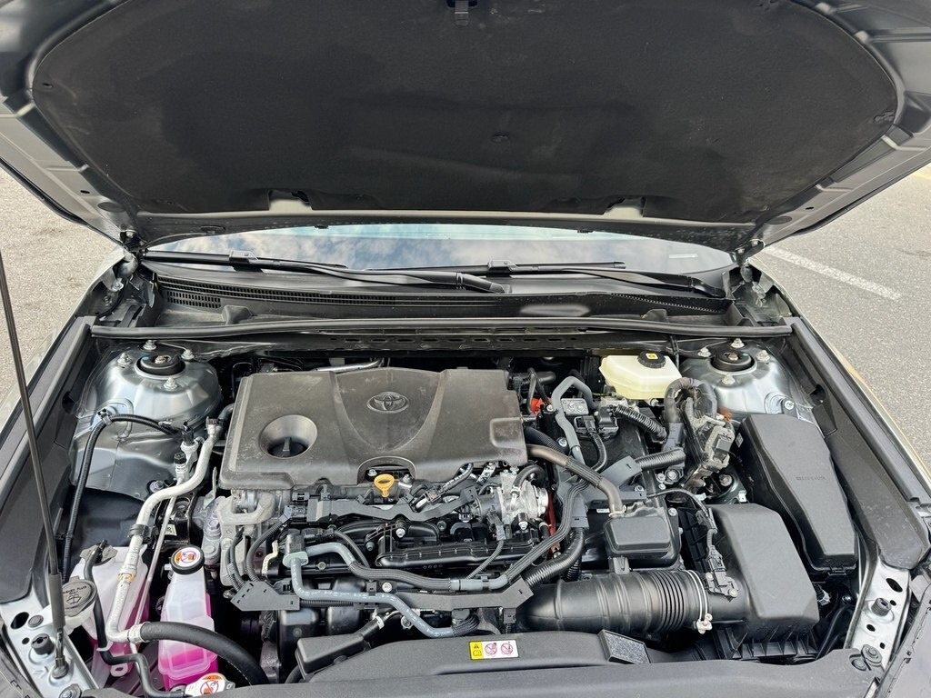 2025 Toyota Camry, 2.5L, 7000km - Image 18